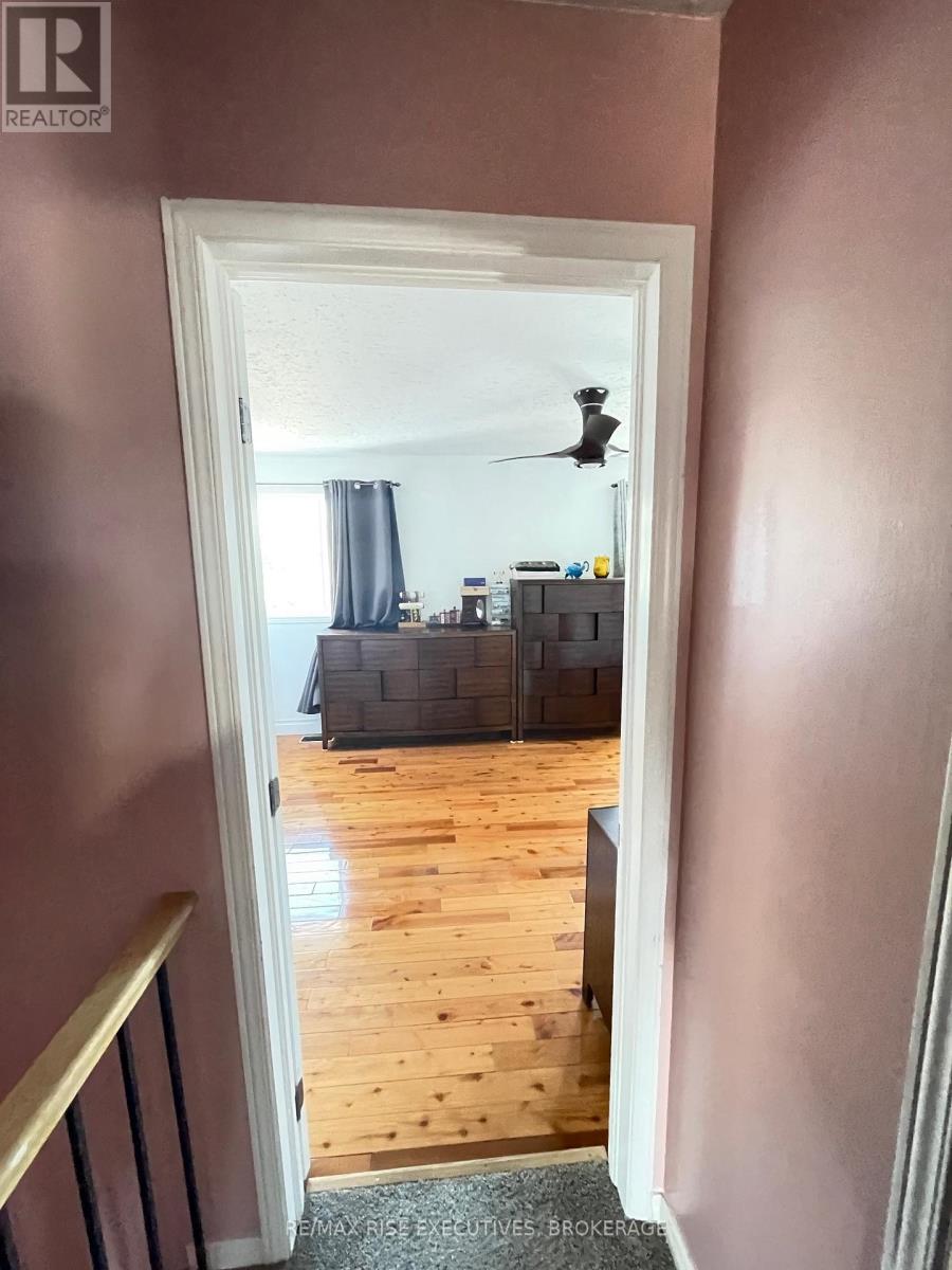 1344 THORNWOOD CRESCENT - 13