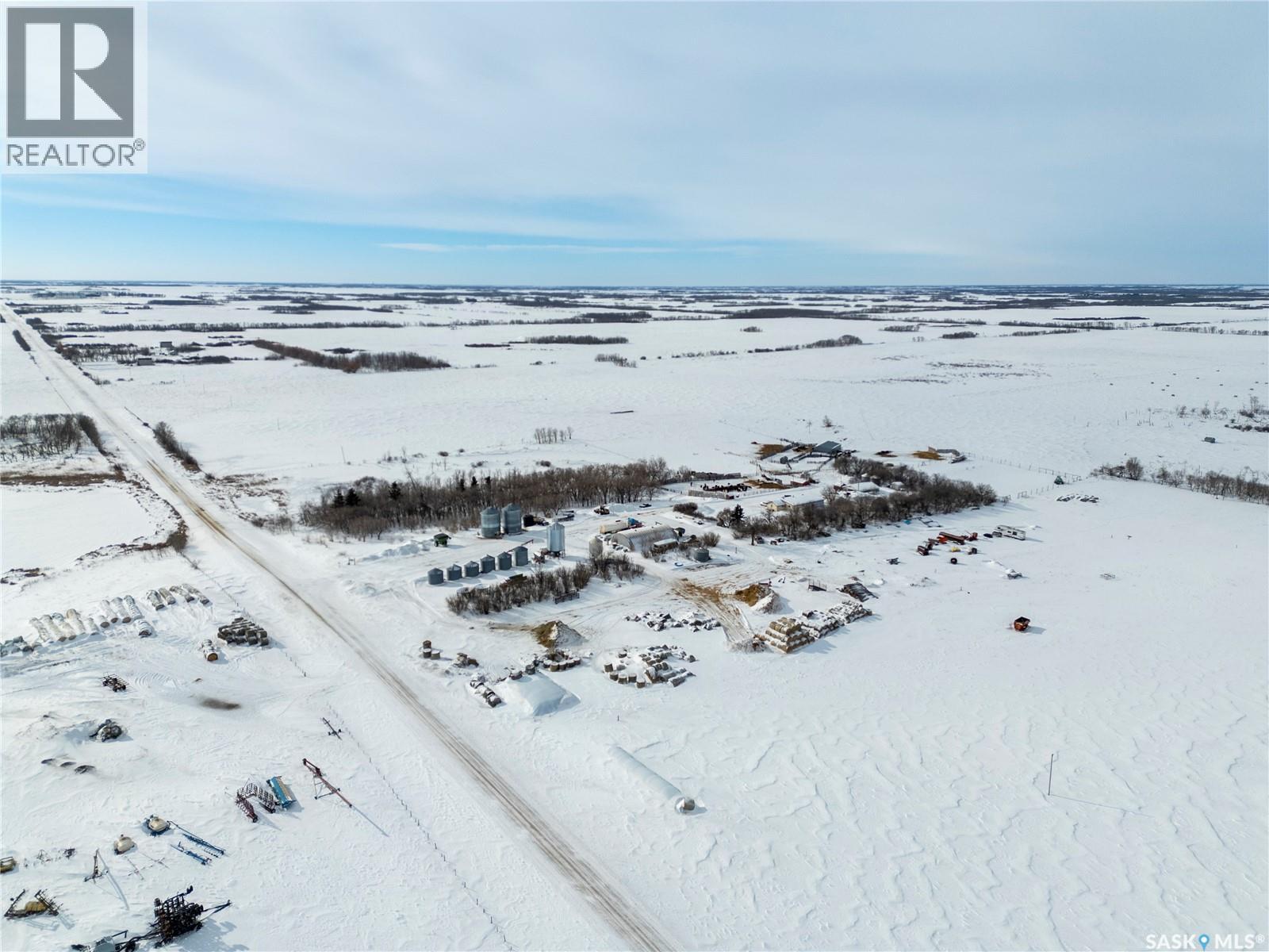 8 Quarters & Yard Site Near Yorkton (Buckingham)