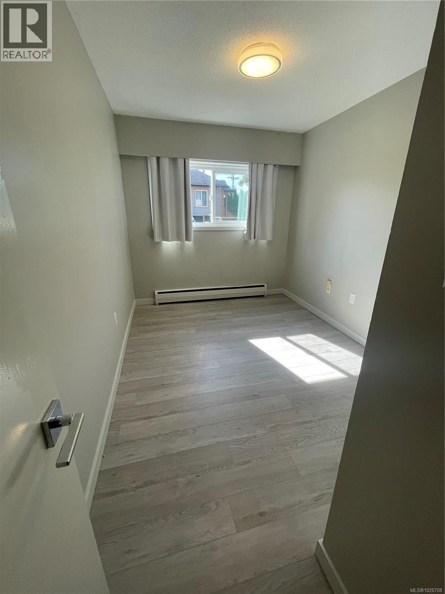1252 9th St - 16