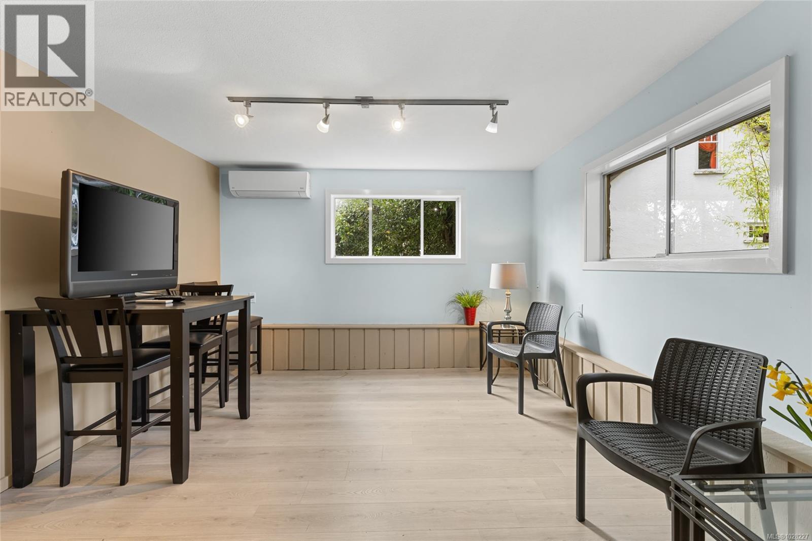  3379 Connorton Lane, Saanich