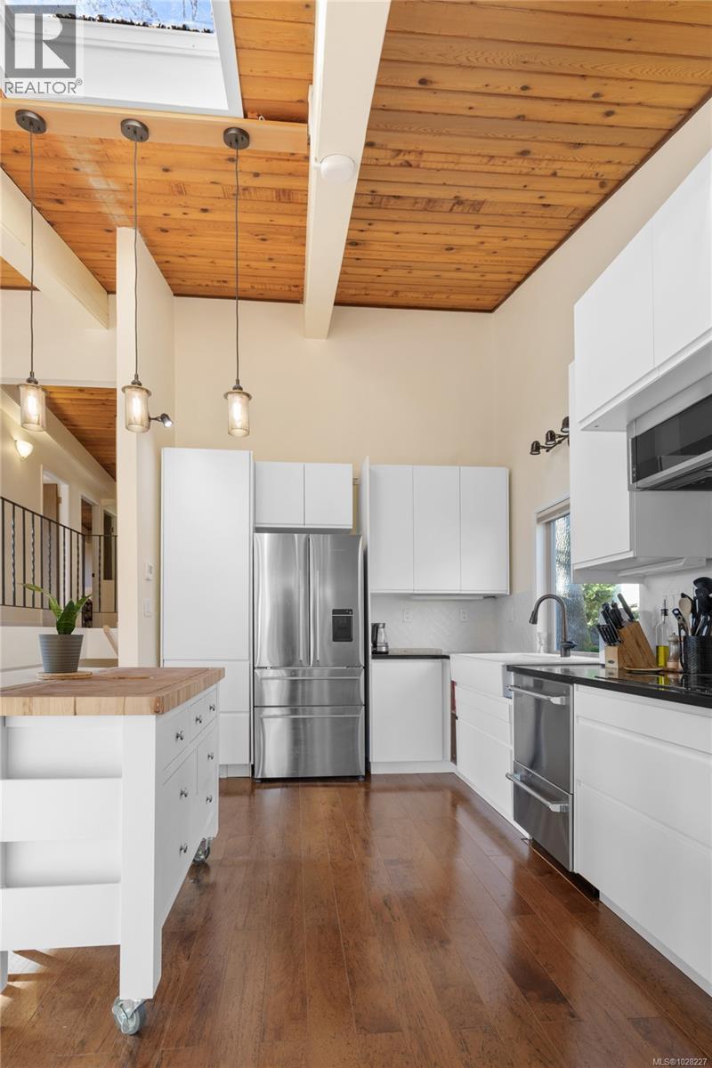  3379 Connorton Lane, Saanich