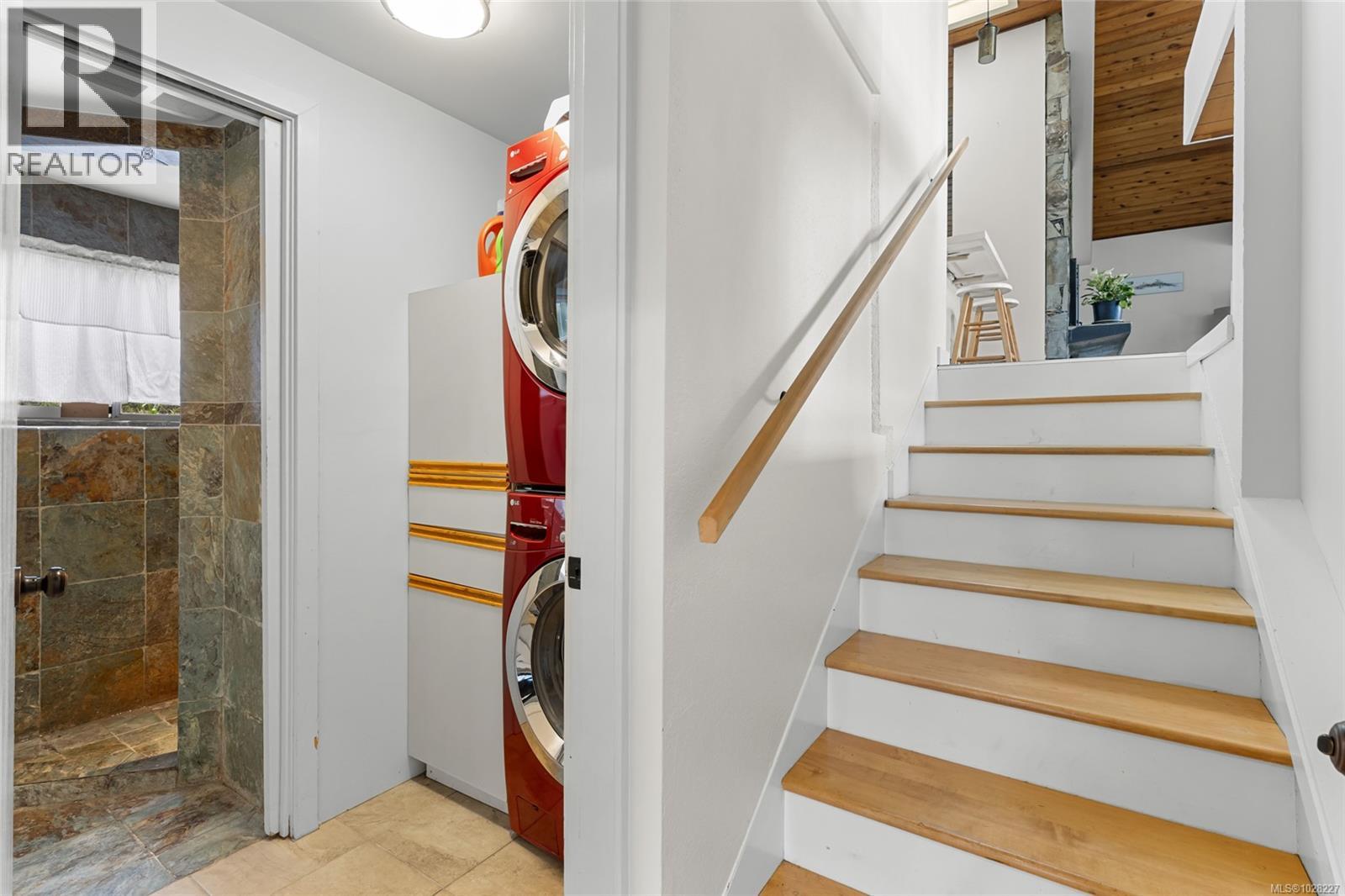  3379 Connorton Lane, Saanich