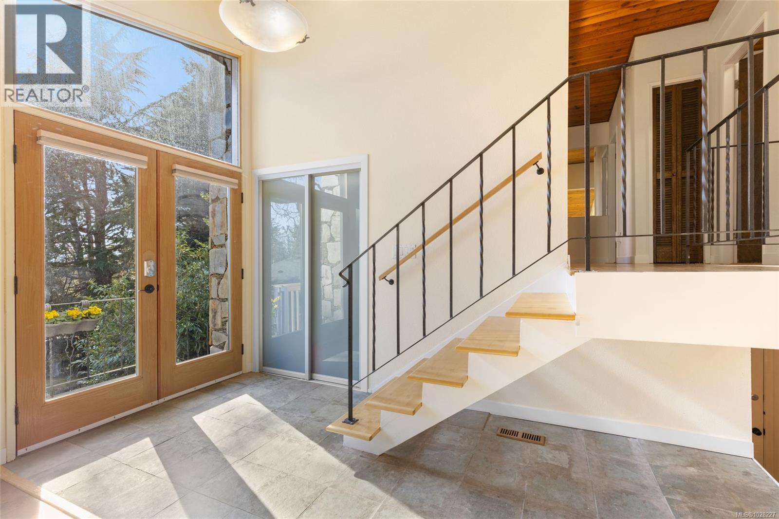  3379 Connorton Lane, Saanich