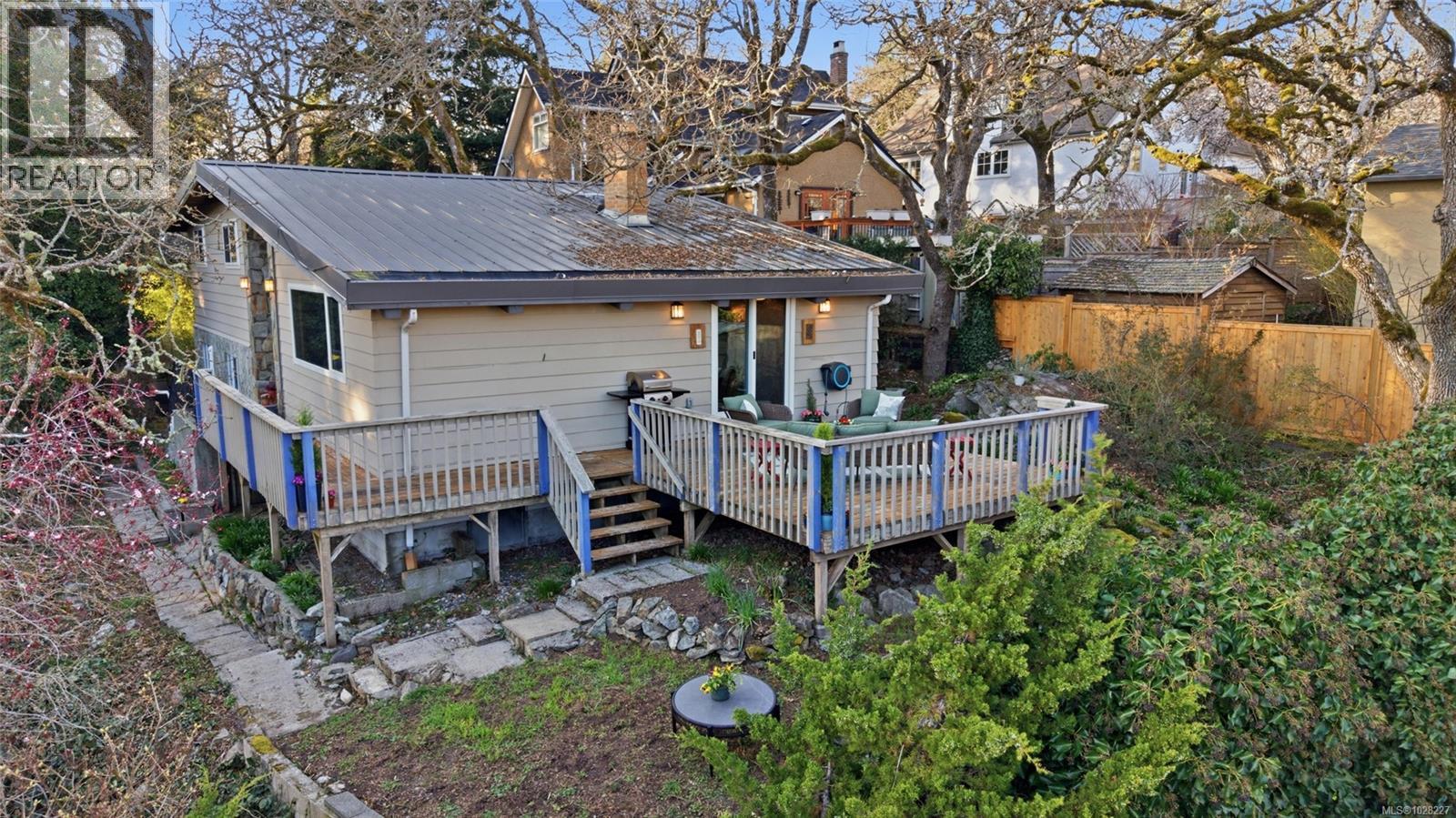  3379 Connorton Lane, Saanich