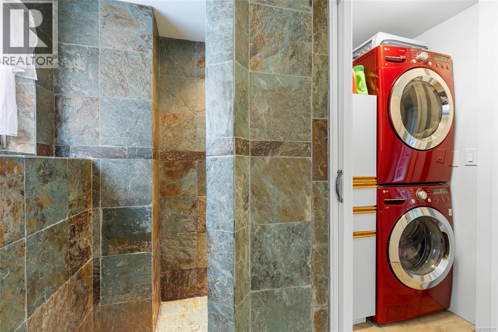  3379 Connorton Lane, Saanich