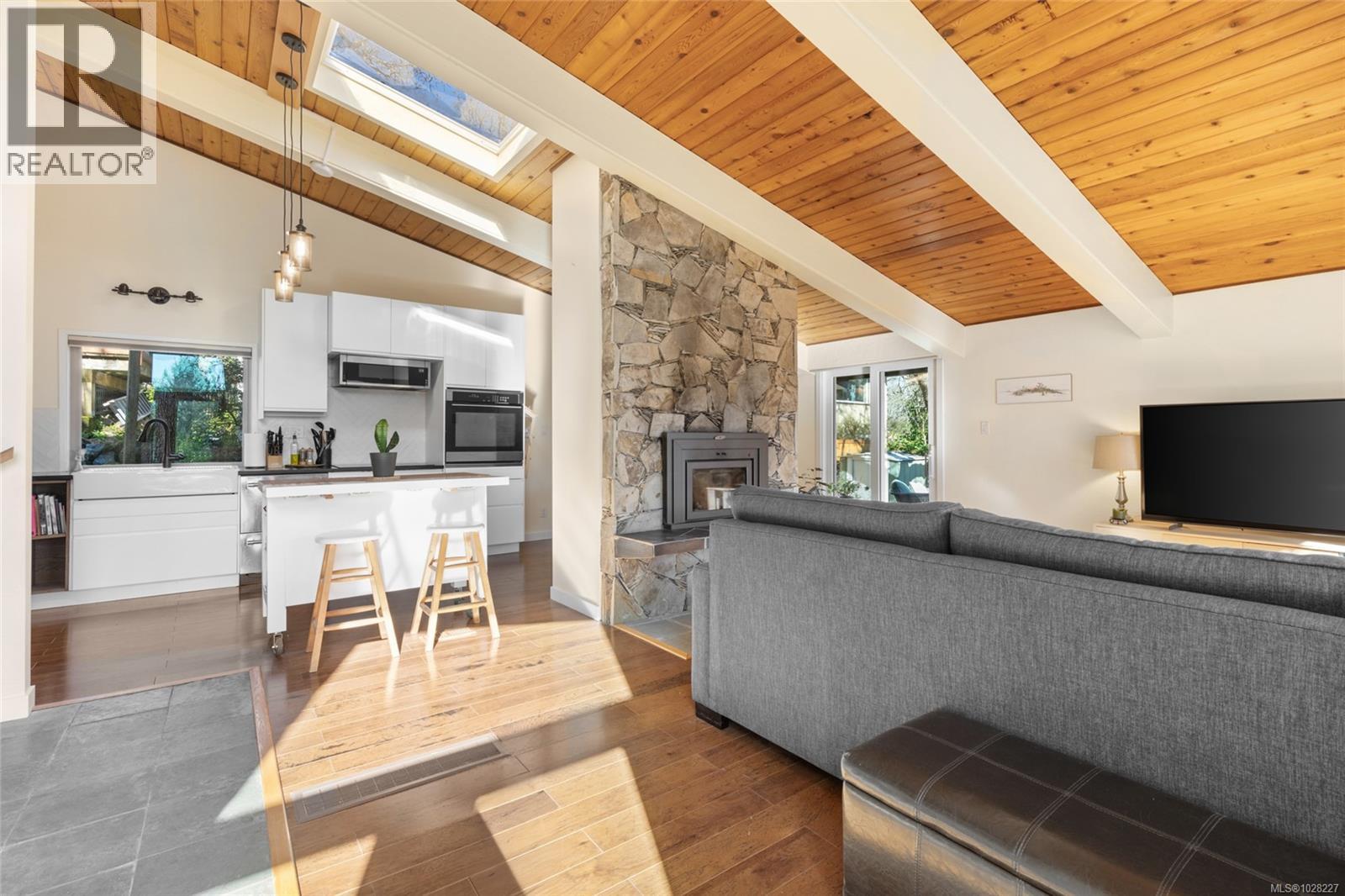  3379 Connorton Lane, Saanich