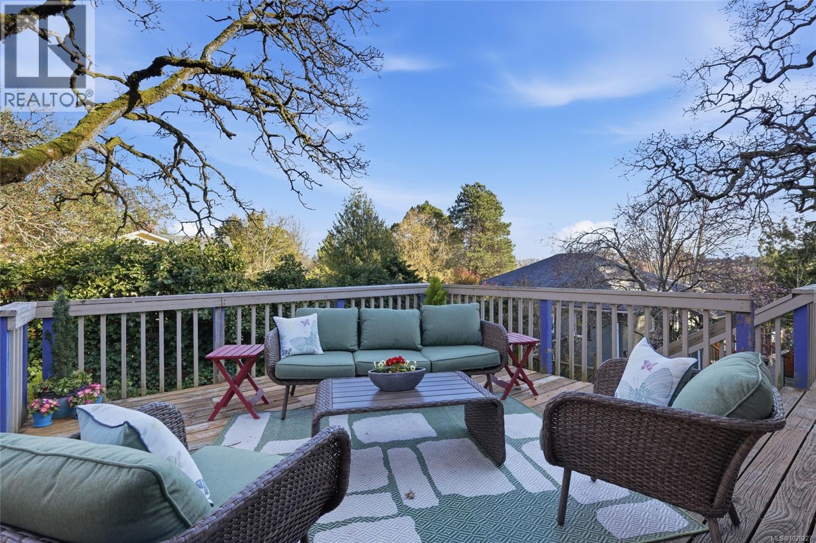  3379 Connorton Lane, Saanich