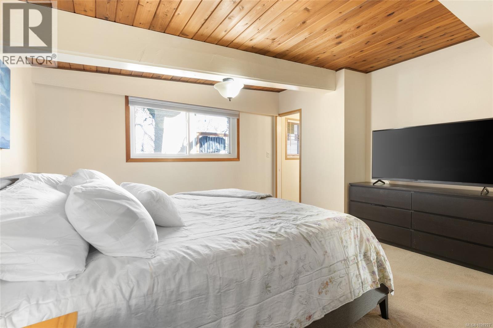  3379 Connorton Lane, Saanich