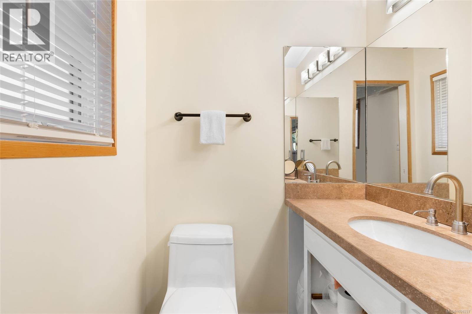  3379 Connorton Lane, Saanich