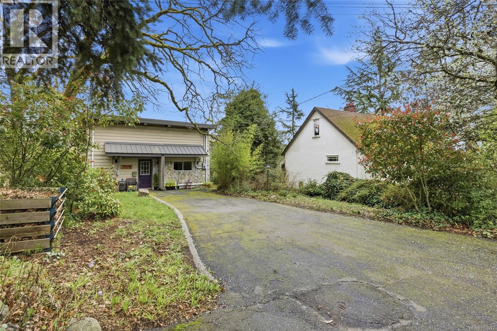  3379 Connorton Lane, Saanich