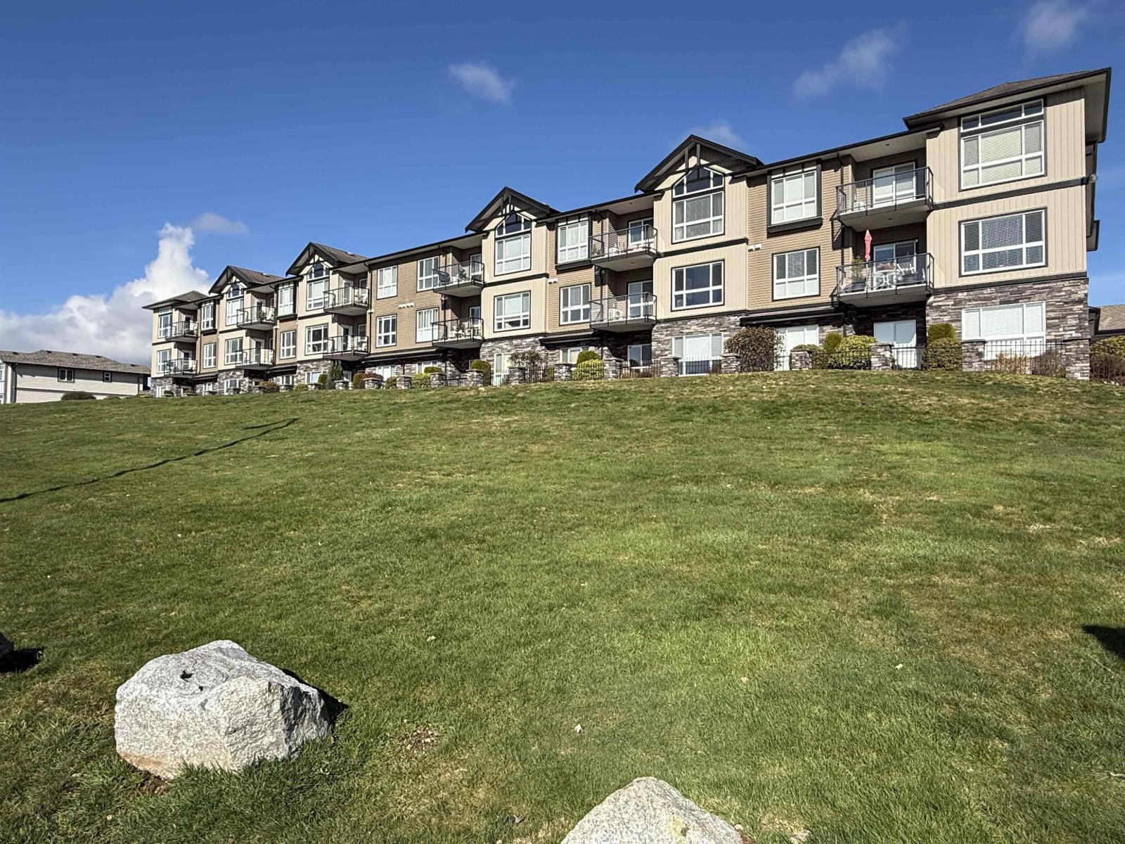 A222 33755 7TH AVENUE, Mission