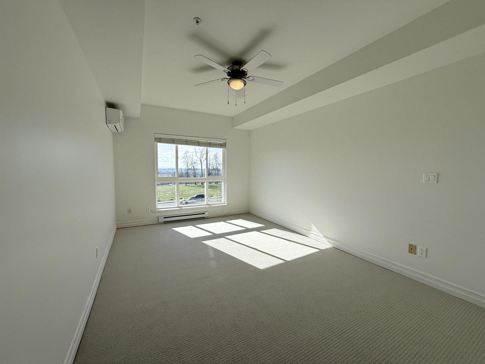 A222 33755 7TH AVENUE, Mission