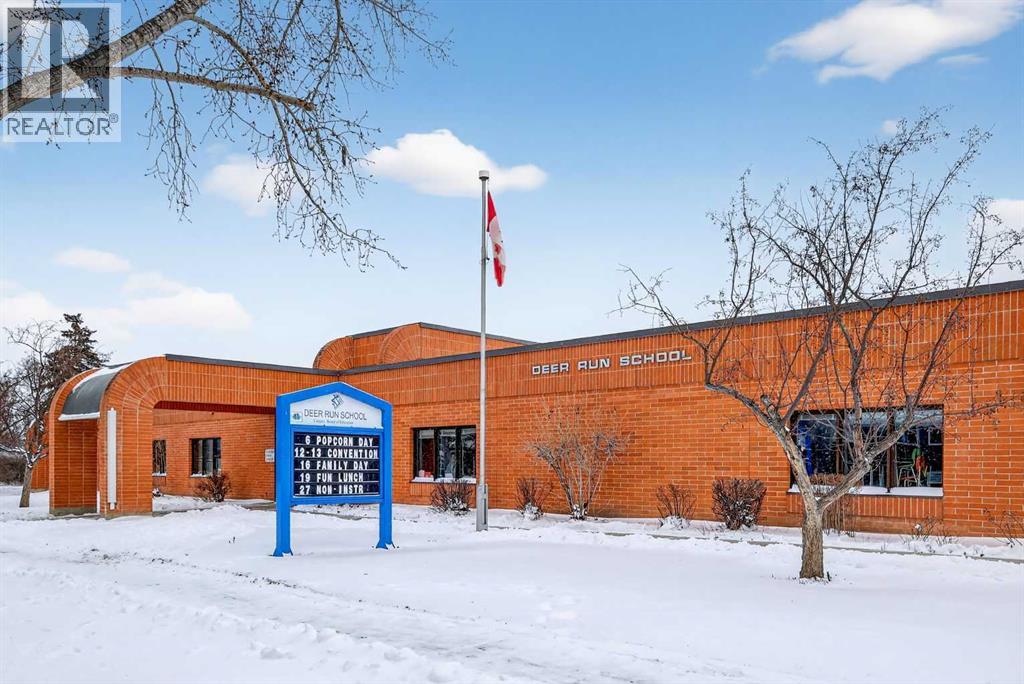 Single Family House 4 Level for Sale in  Deersaxon Circle SE Deer Run Calgary 