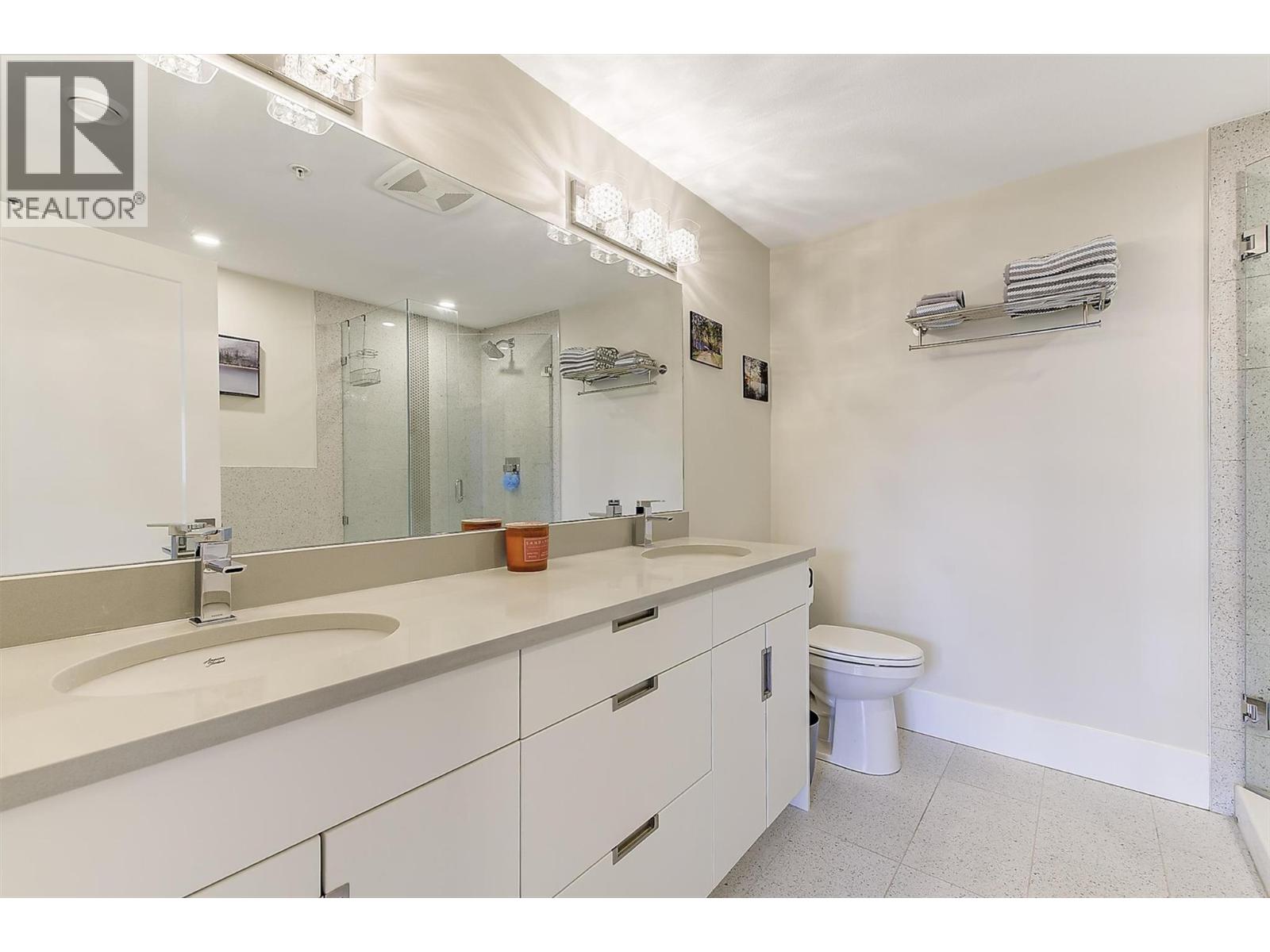 4000 Redstone Crescent Unit# 222, Peachland