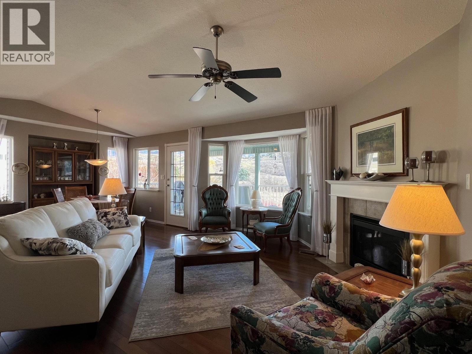 678 6th Street, Vernon