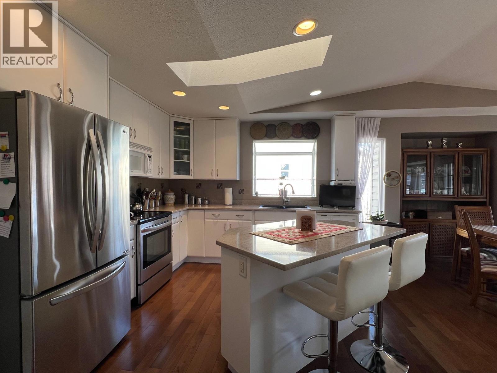 678 6th Street, Vernon