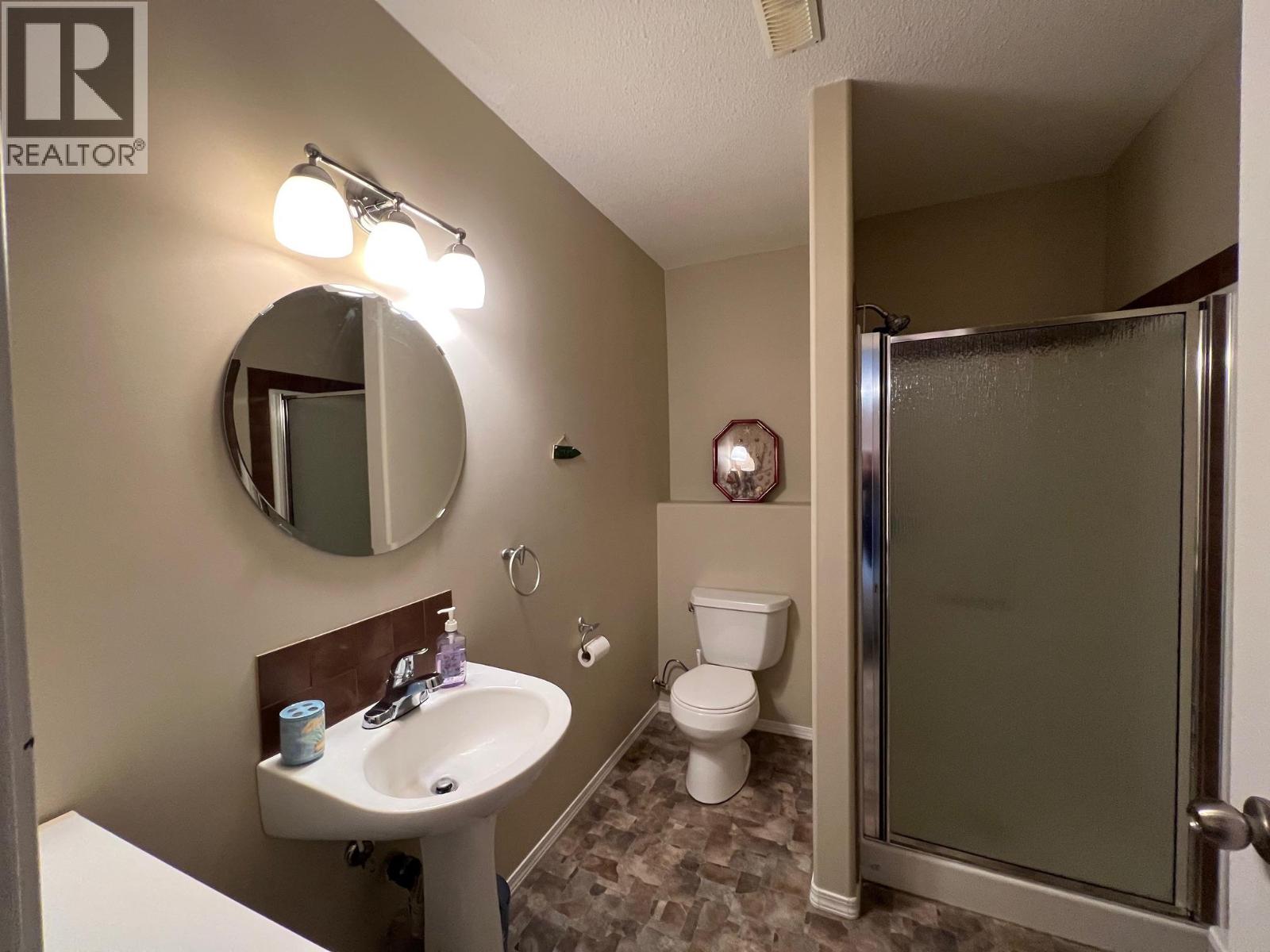 678 6th Street, Vernon