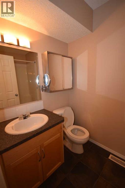 Single Family House for Sale in  Royal Birch Mount NW Royal Oak Calgary 