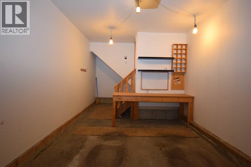 Single Family House for Sale in  Royal Birch Mount NW Royal Oak Calgary 