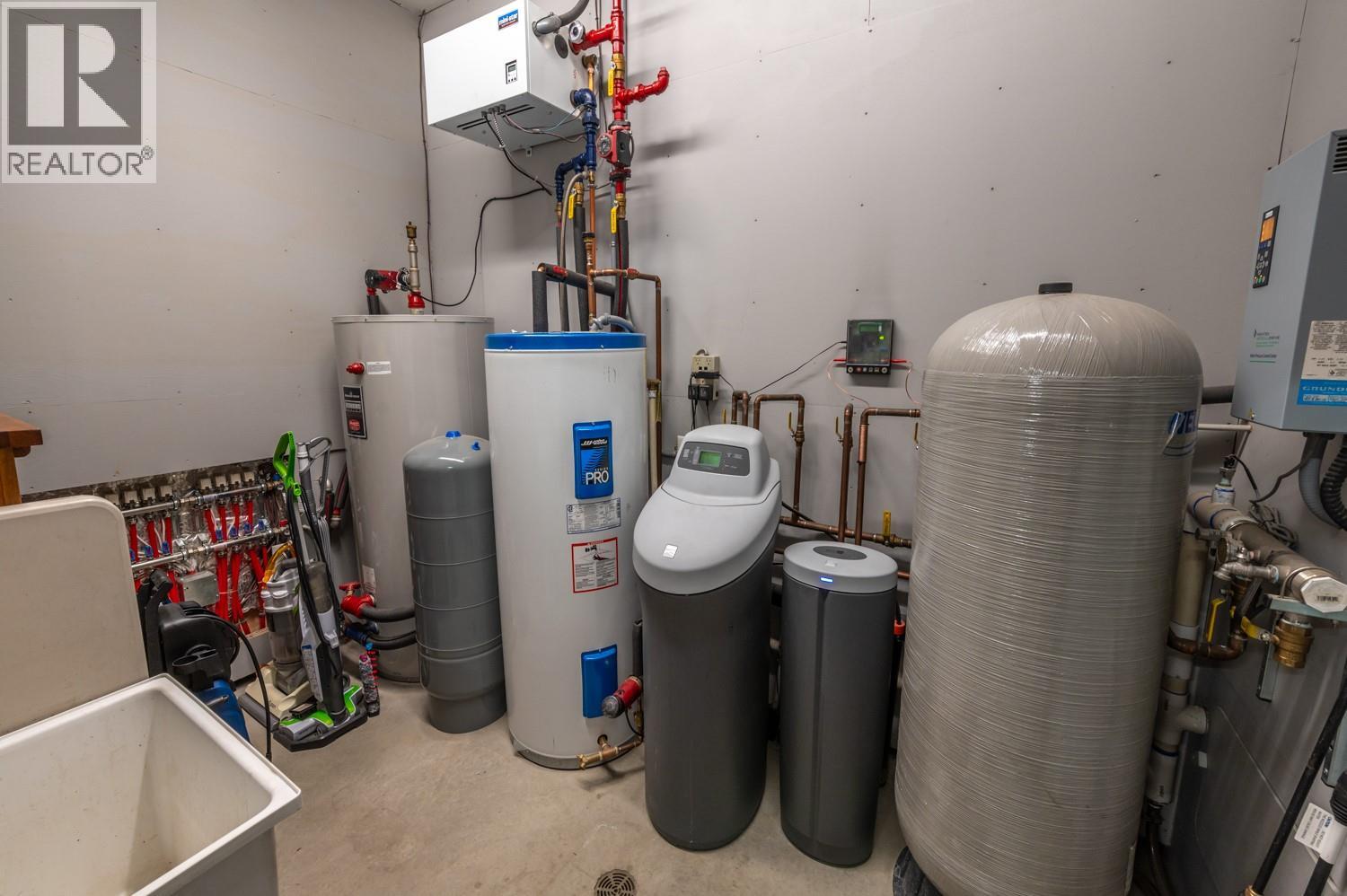 896 Raven Hill Road, Osoyoos