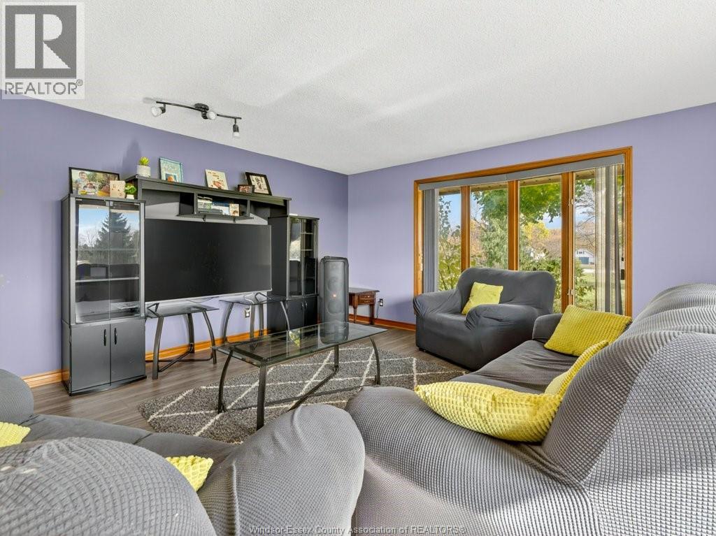 2495 Division ROAD North - 6