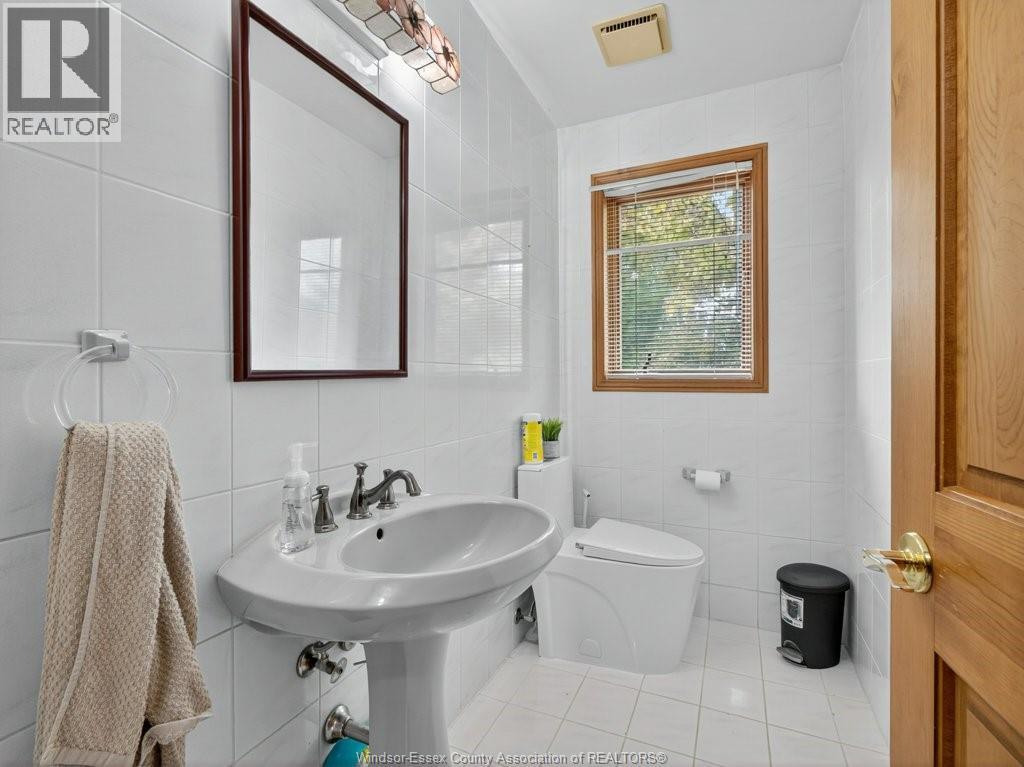 2495 Division ROAD North - 19