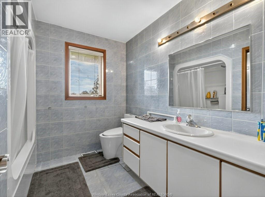 2495 Division ROAD North - 26