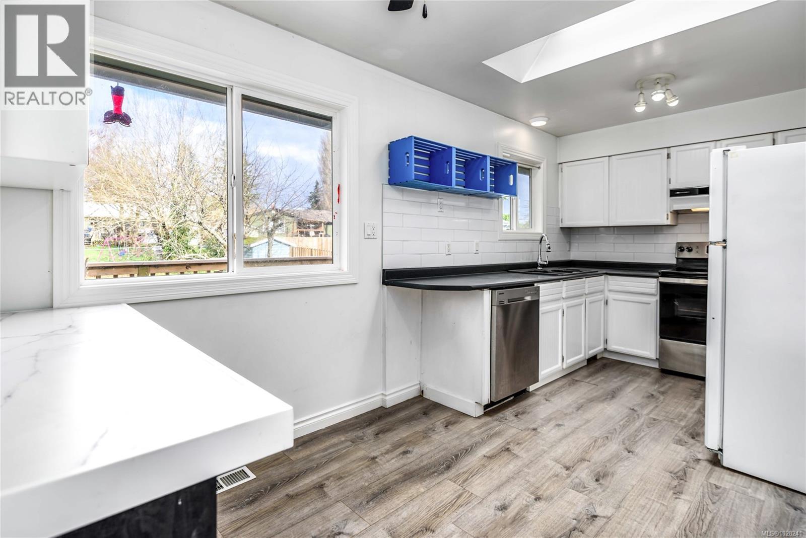 496 SANDOWNE DR - 20