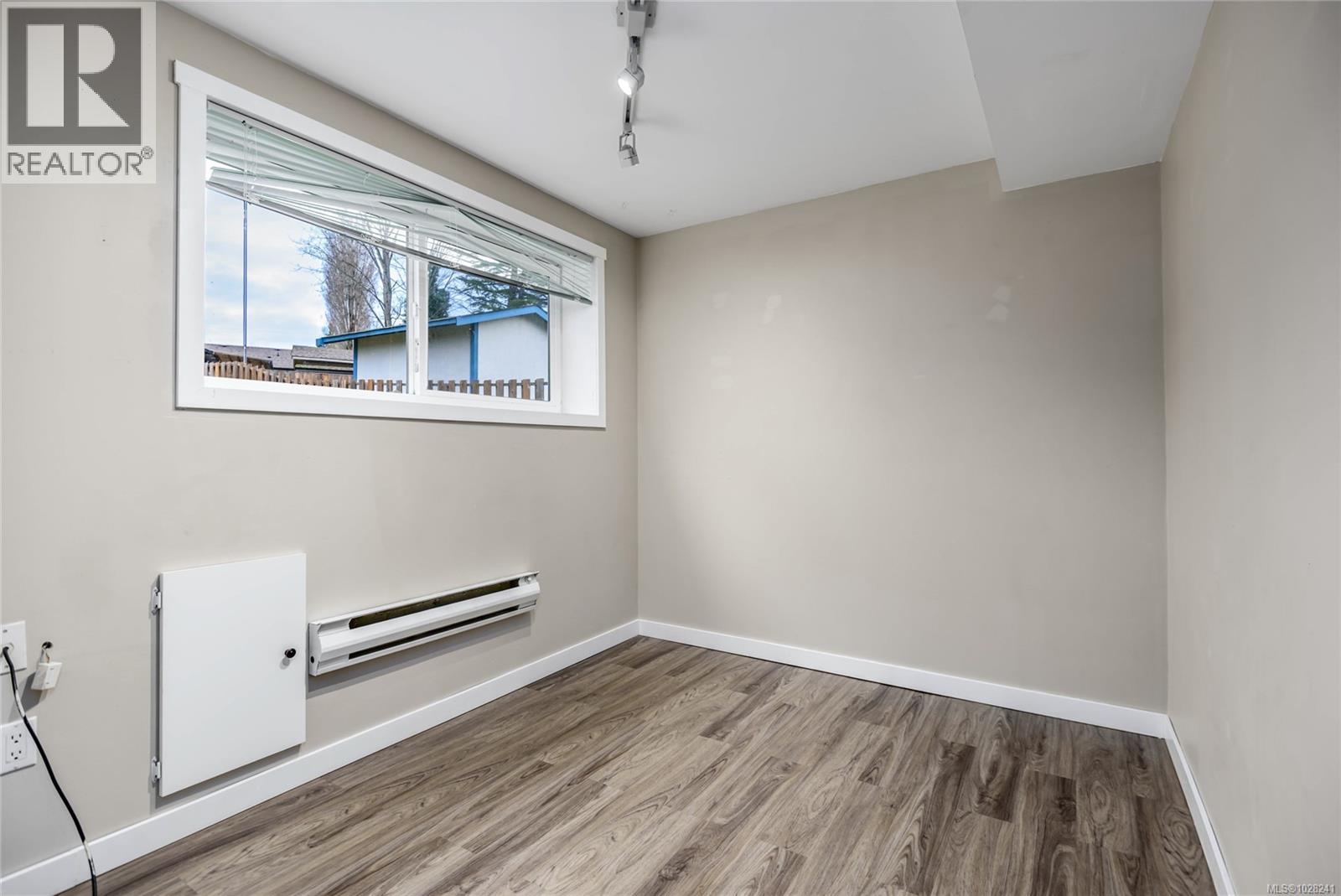 496 SANDOWNE DR - 38