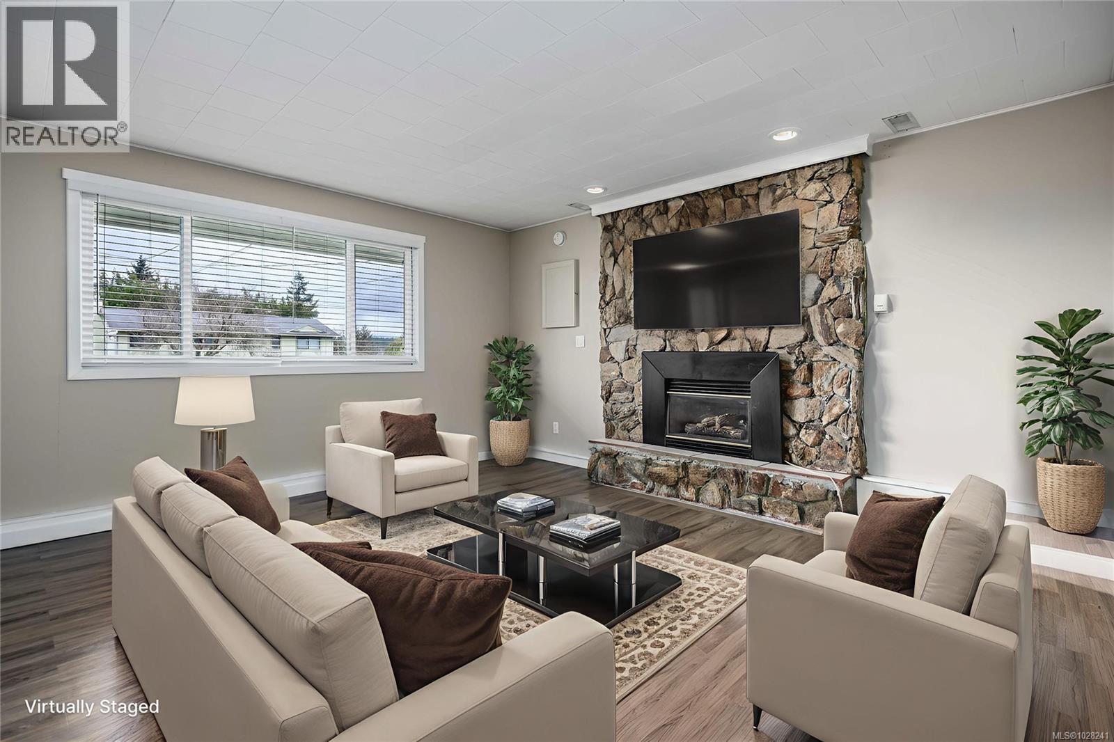 496 SANDOWNE DR - 81