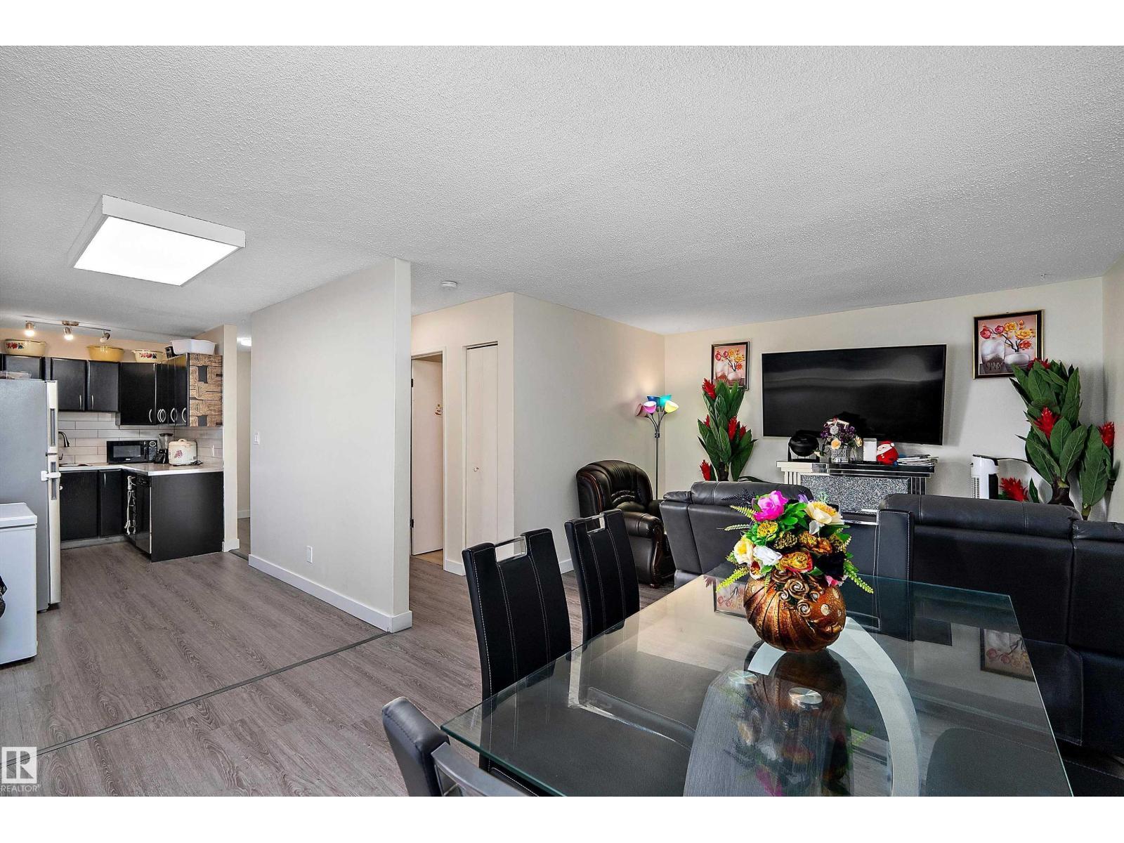 Single Family House for Sale in #  Fort RD NW Edmonton 