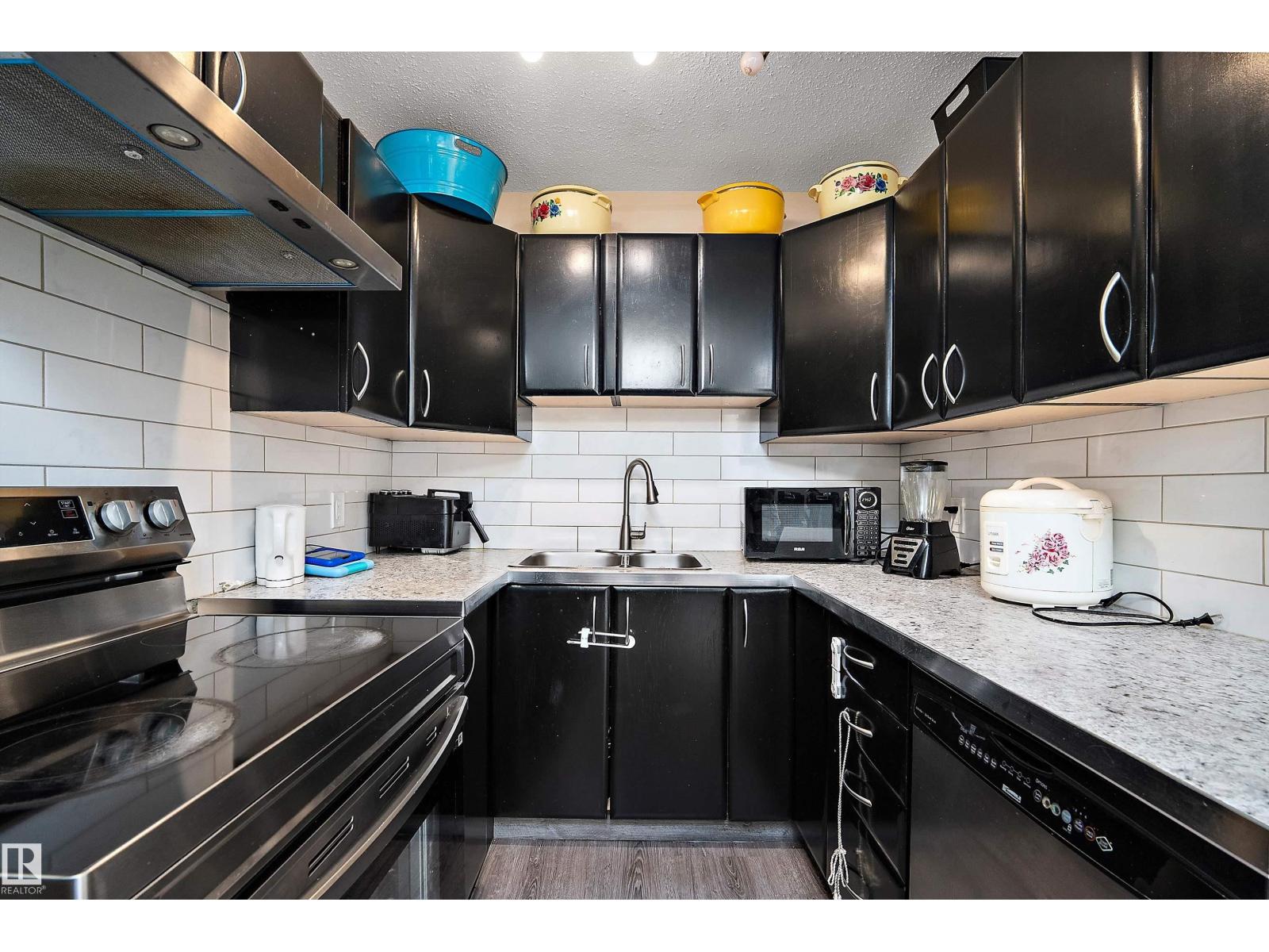 Single Family House for Sale in #  Fort RD NW Edmonton 