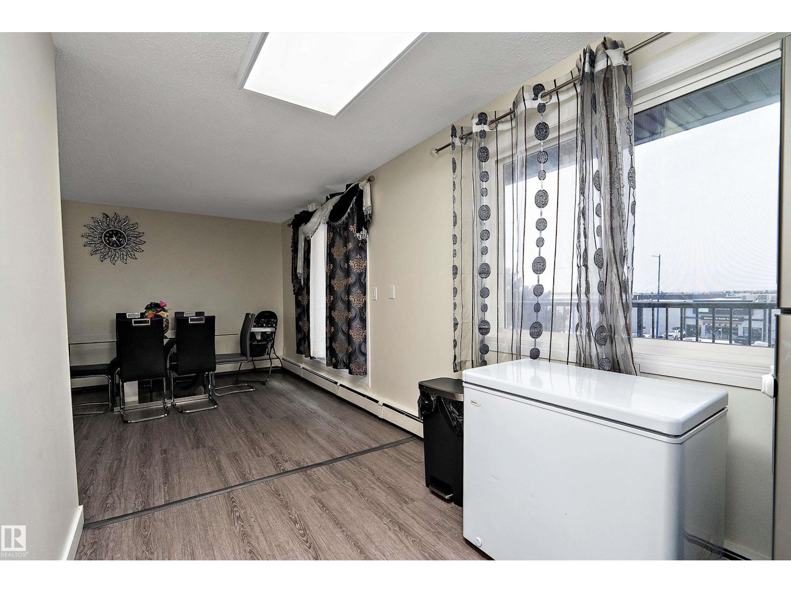 Single Family House for Sale in #  Fort RD NW Edmonton 