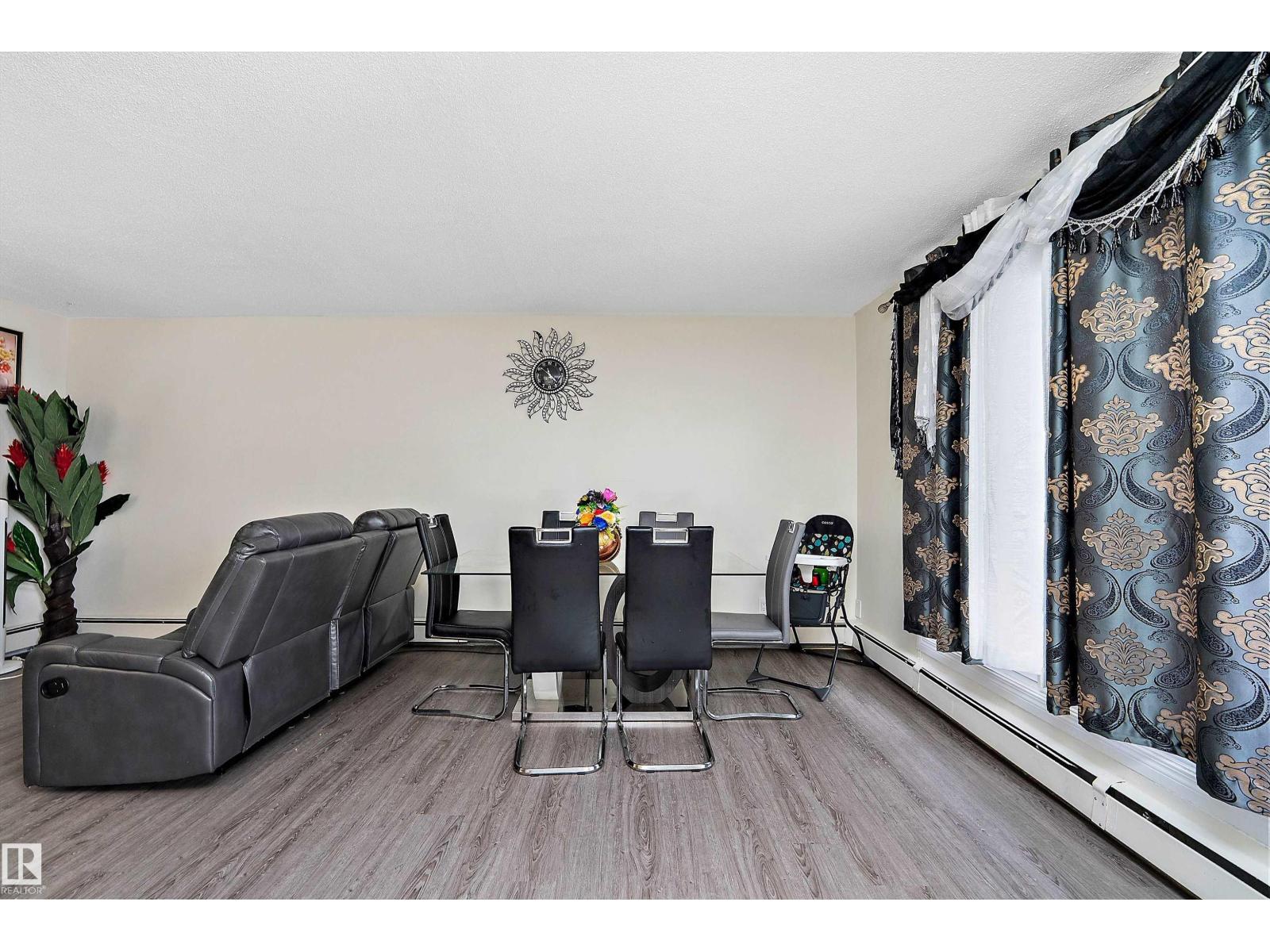 Single Family House for Sale in #  Fort RD NW Edmonton 