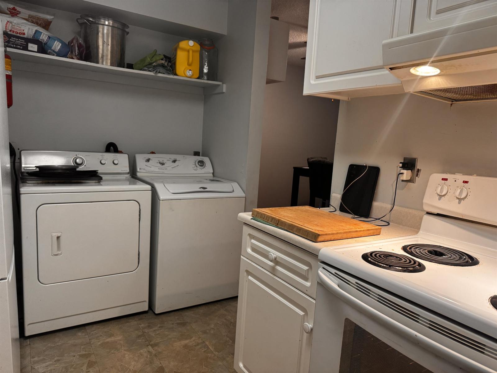 10527 HOLLY PARK LANE, Surrey