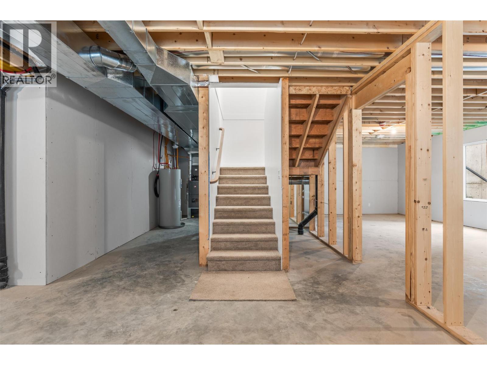 2468 Bradley Drive, Armstrong