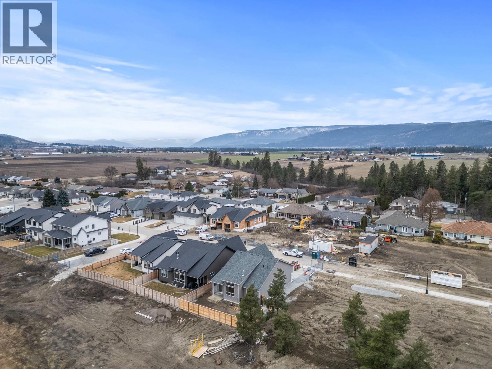 2468 Bradley Drive, Armstrong