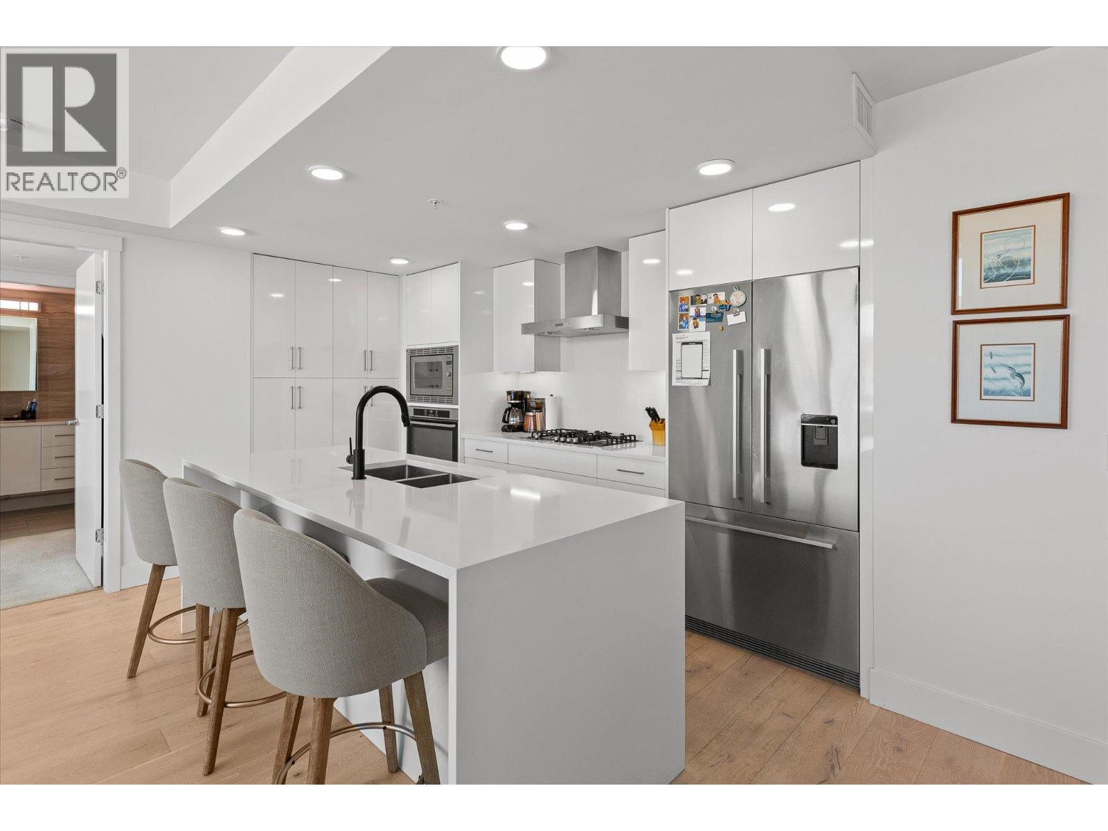 2002 1588 Ellis Street, Kelowna