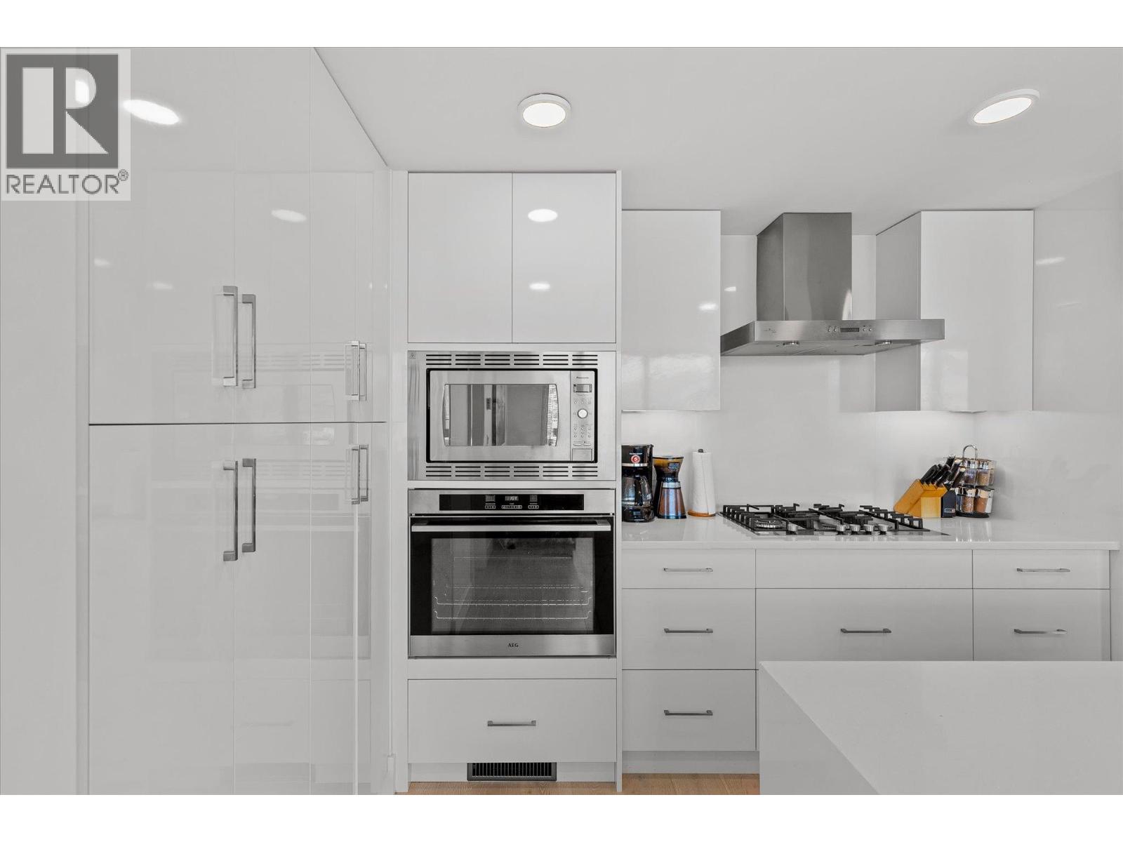 2002 1588 Ellis Street, Kelowna