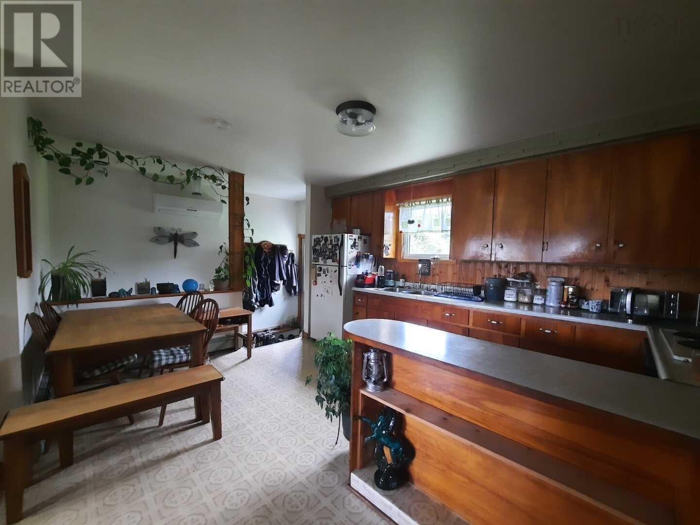 Property 2 of 13 of 11900 NS-4