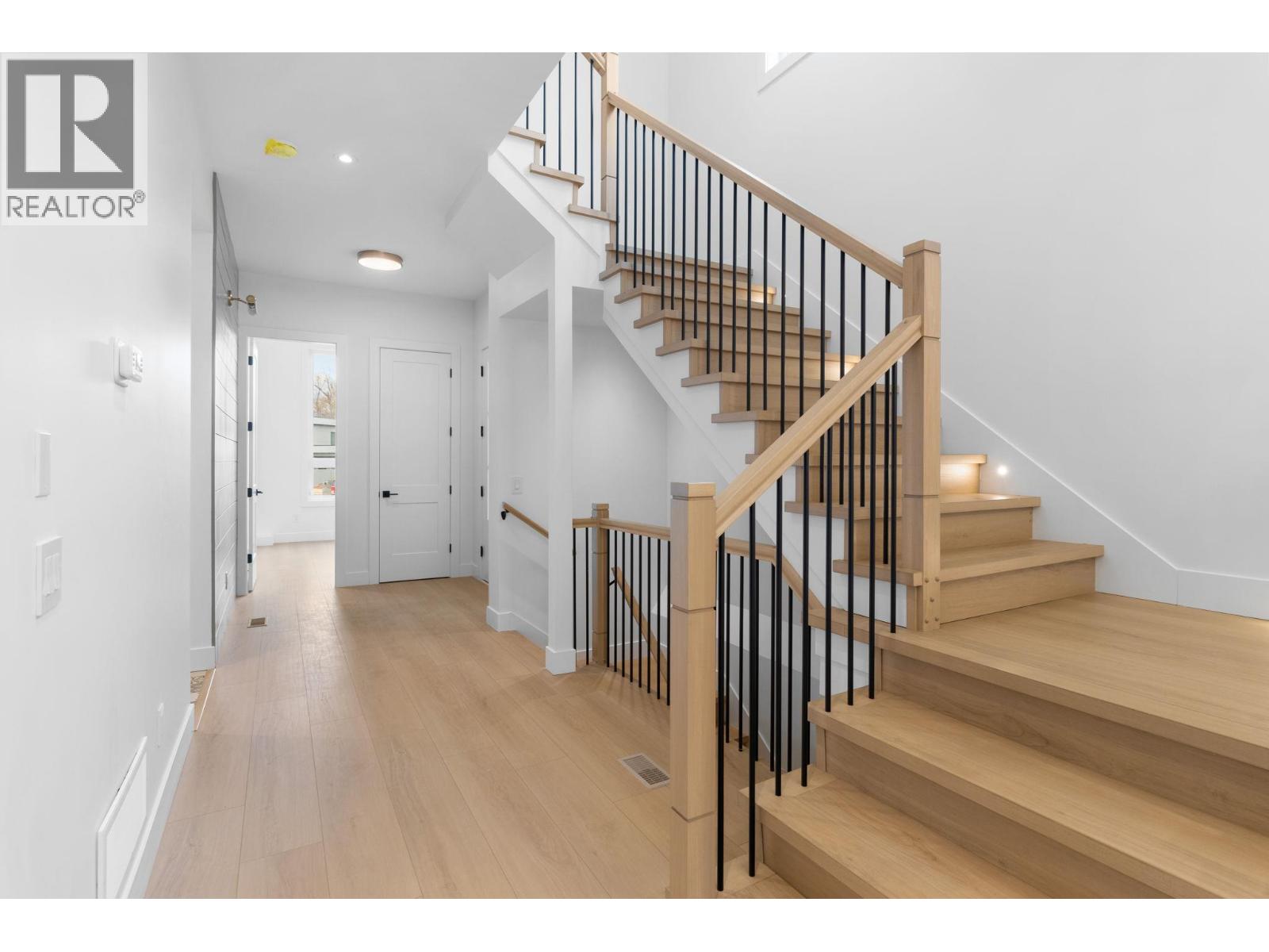  1012 Bull Crescent, Kelowna