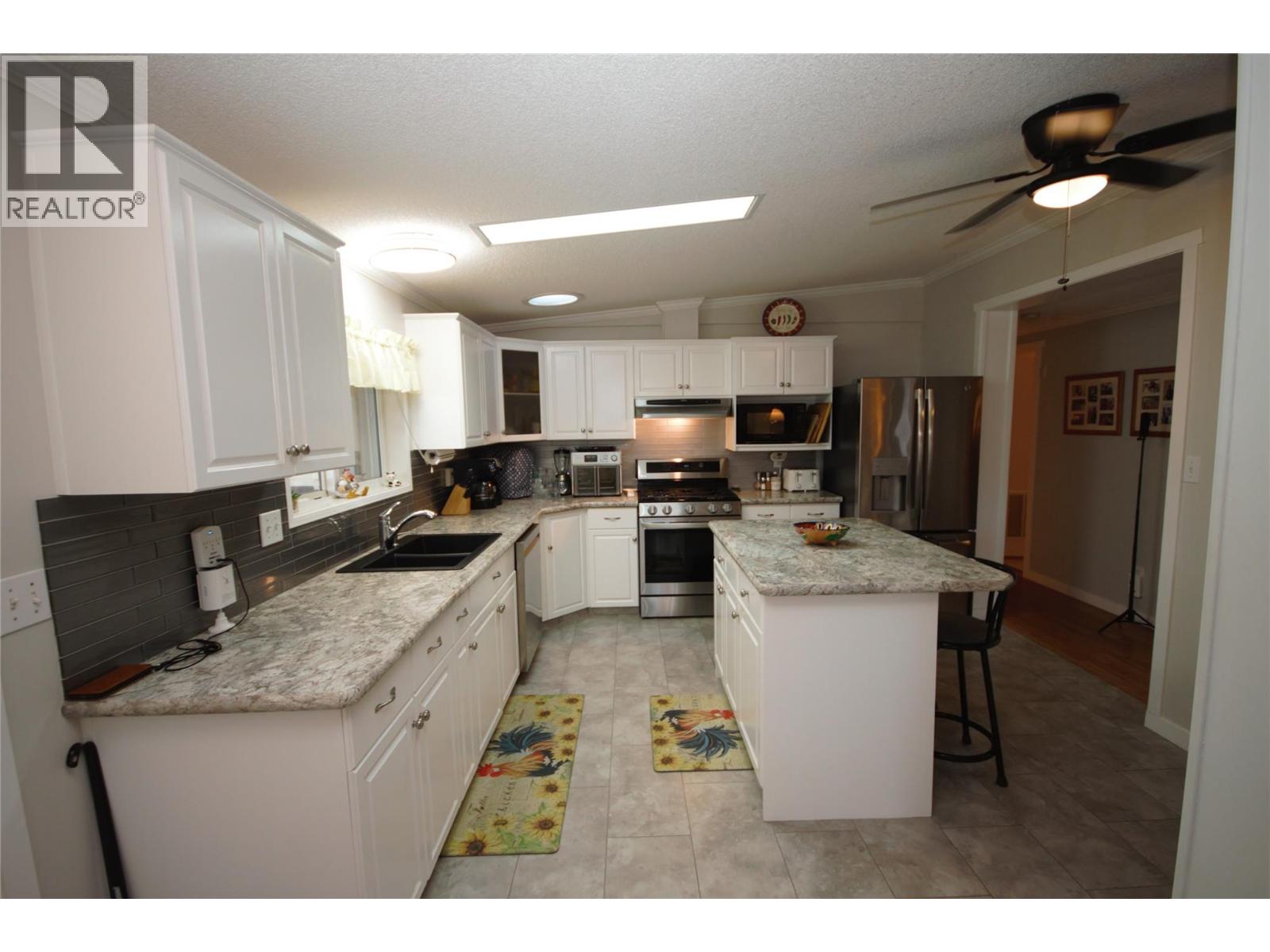 8598 97 Highway Unit# 6, Oliver