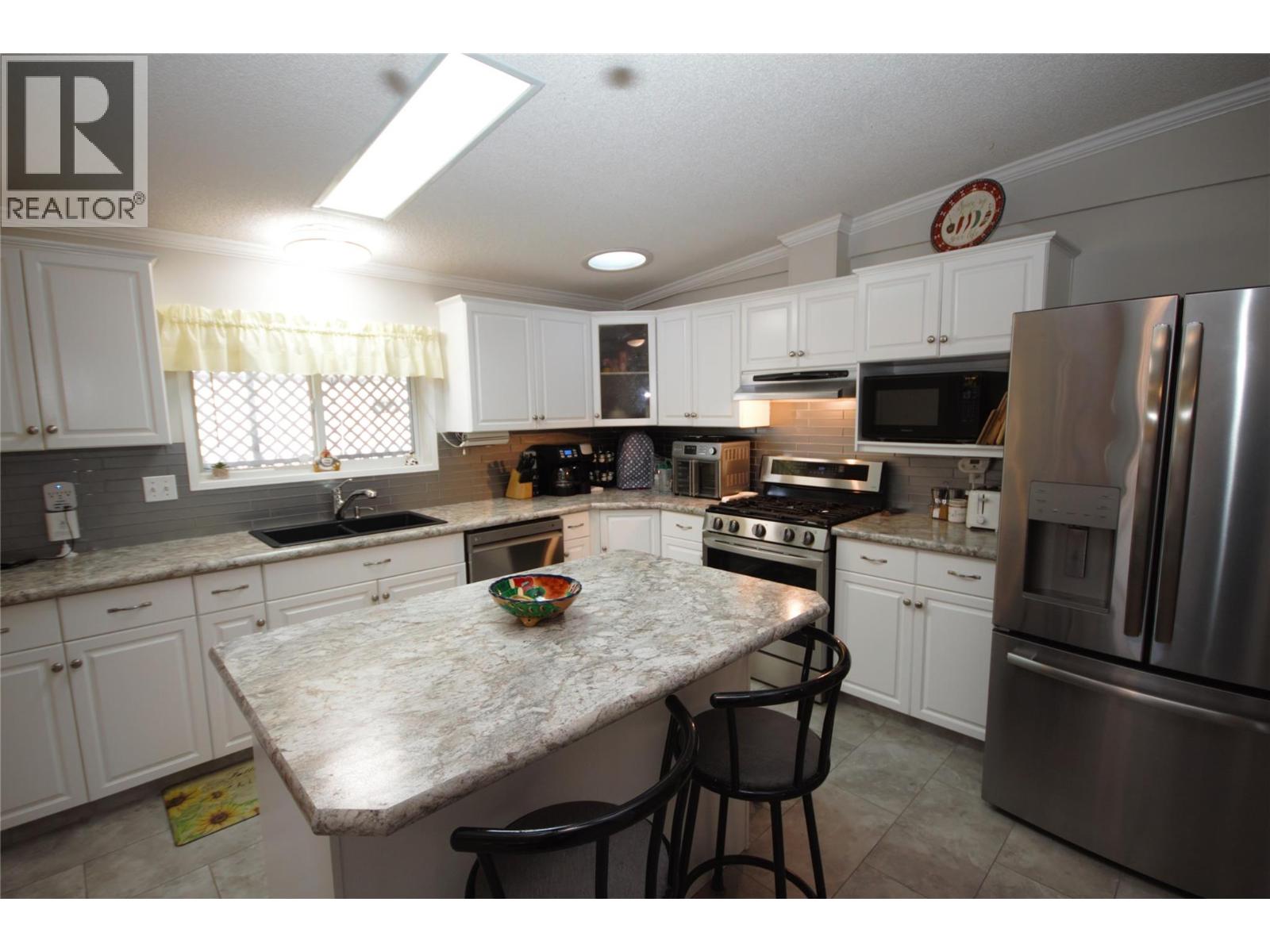 8598 97 Highway Unit# 6, Oliver