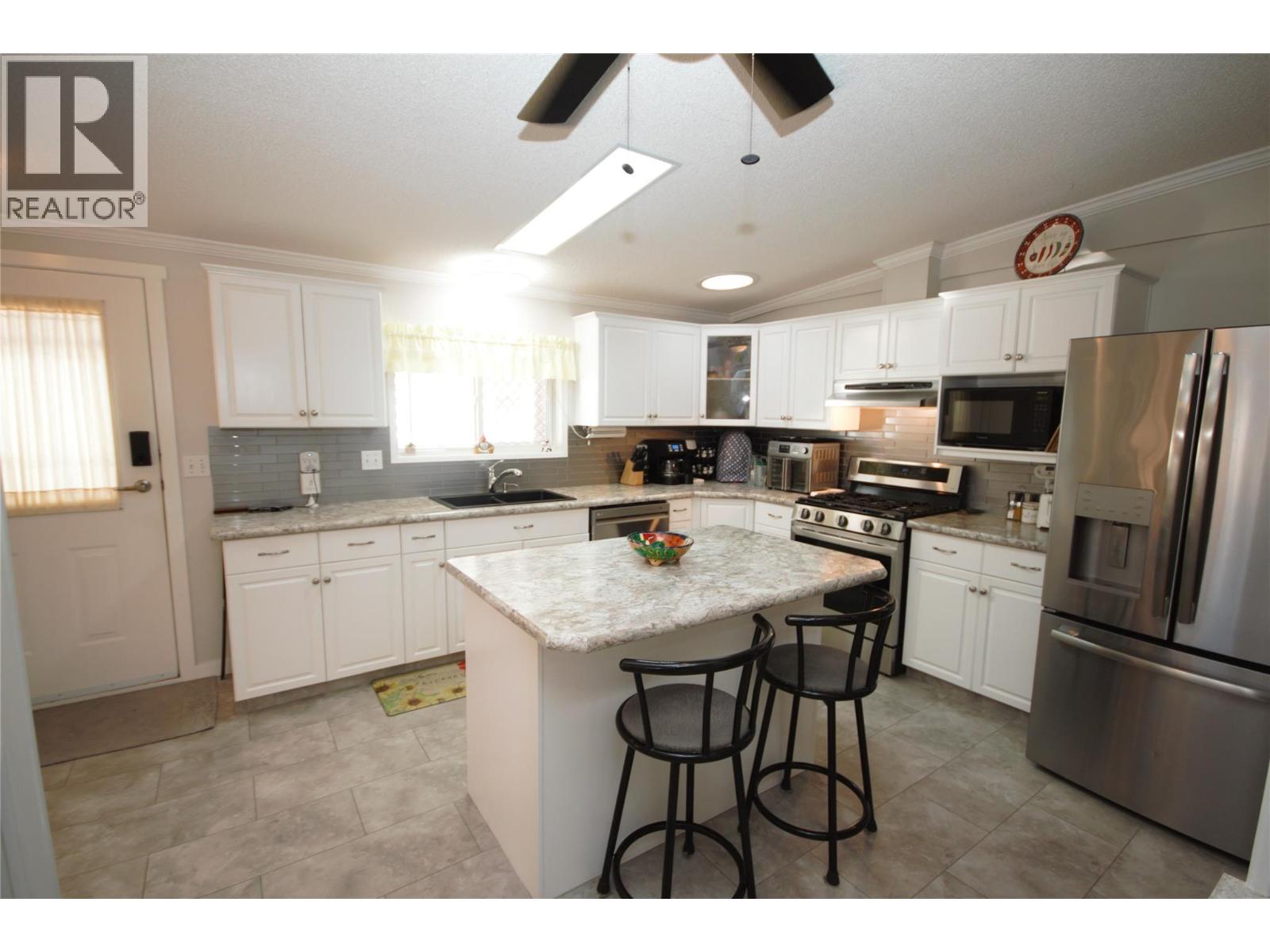 8598 97 Highway Unit# 6, Oliver