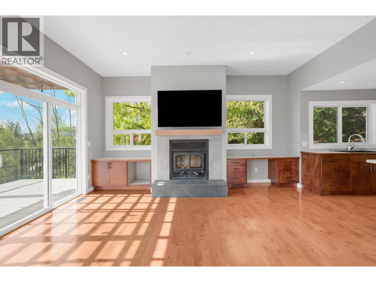 220 West Bench Drive, Penticton