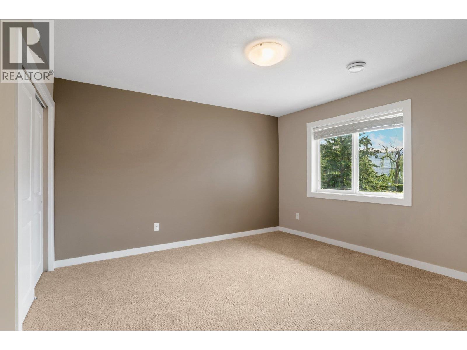 220 West Bench Drive, Penticton