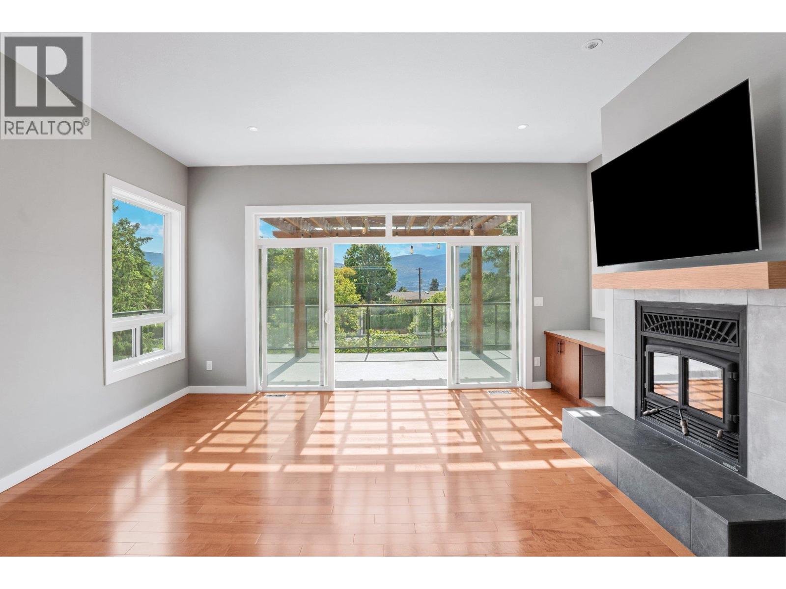 220 West Bench Drive, Penticton