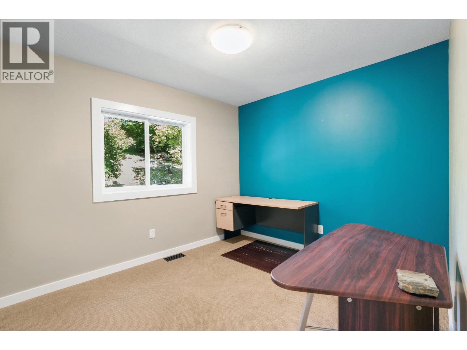 220 West Bench Drive, Penticton