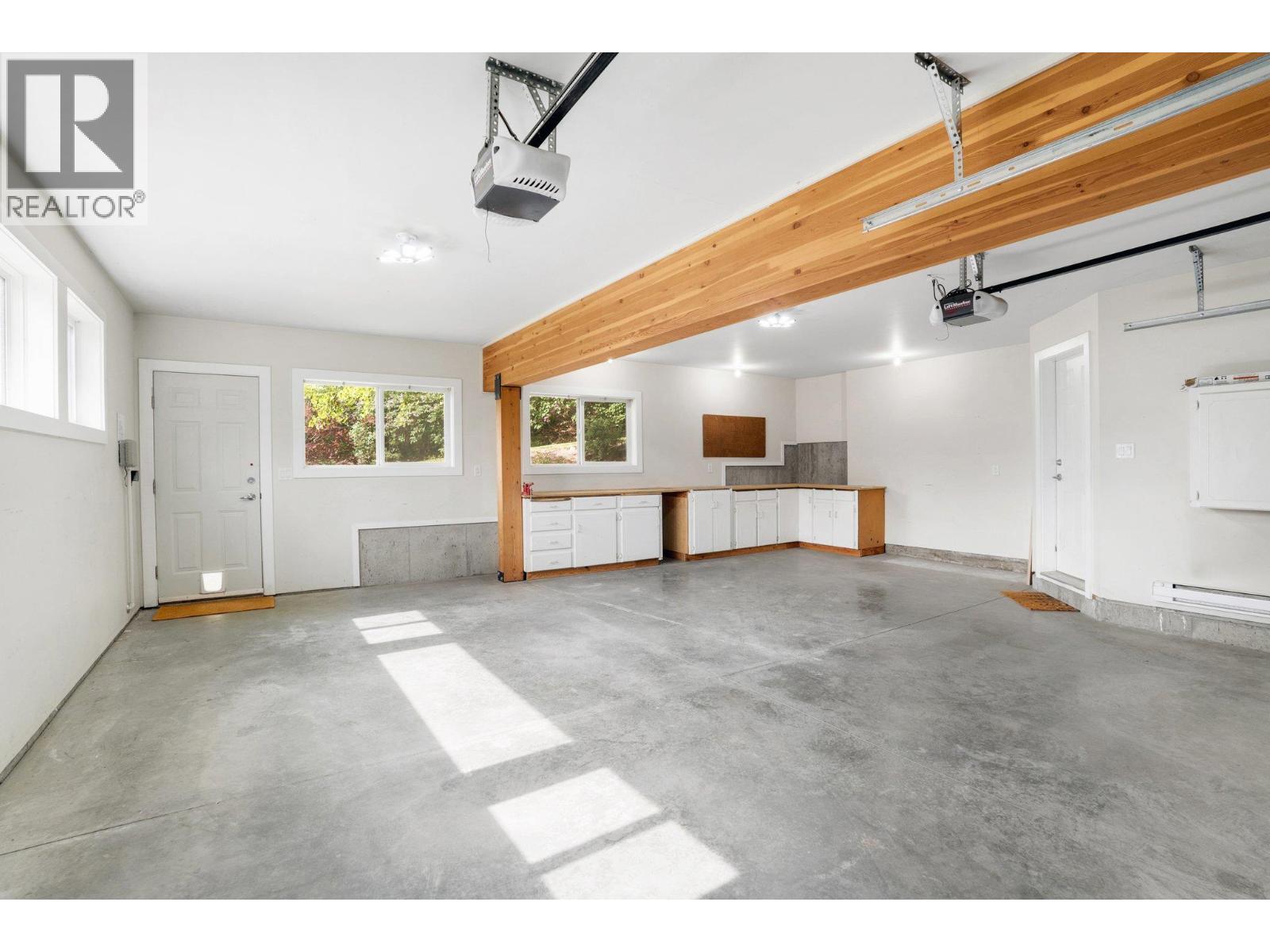 220 West Bench Drive, Penticton