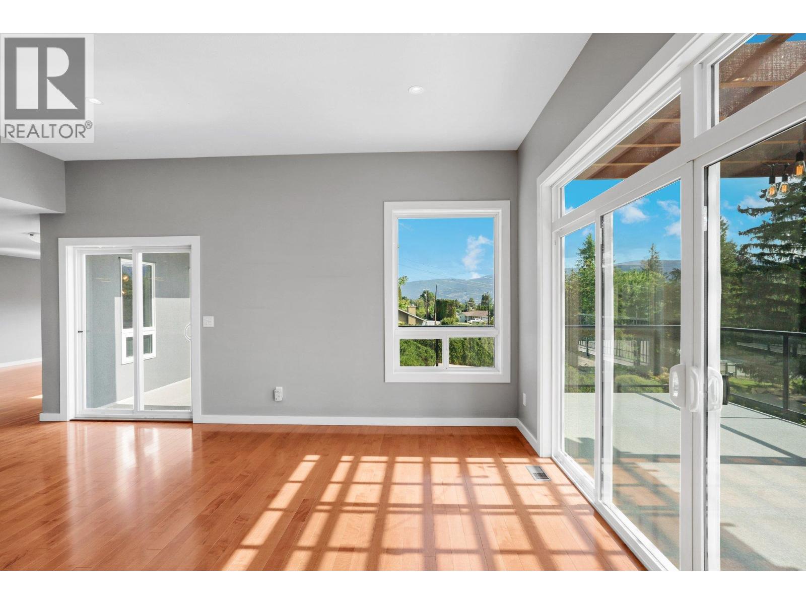 220 West Bench Drive, Penticton